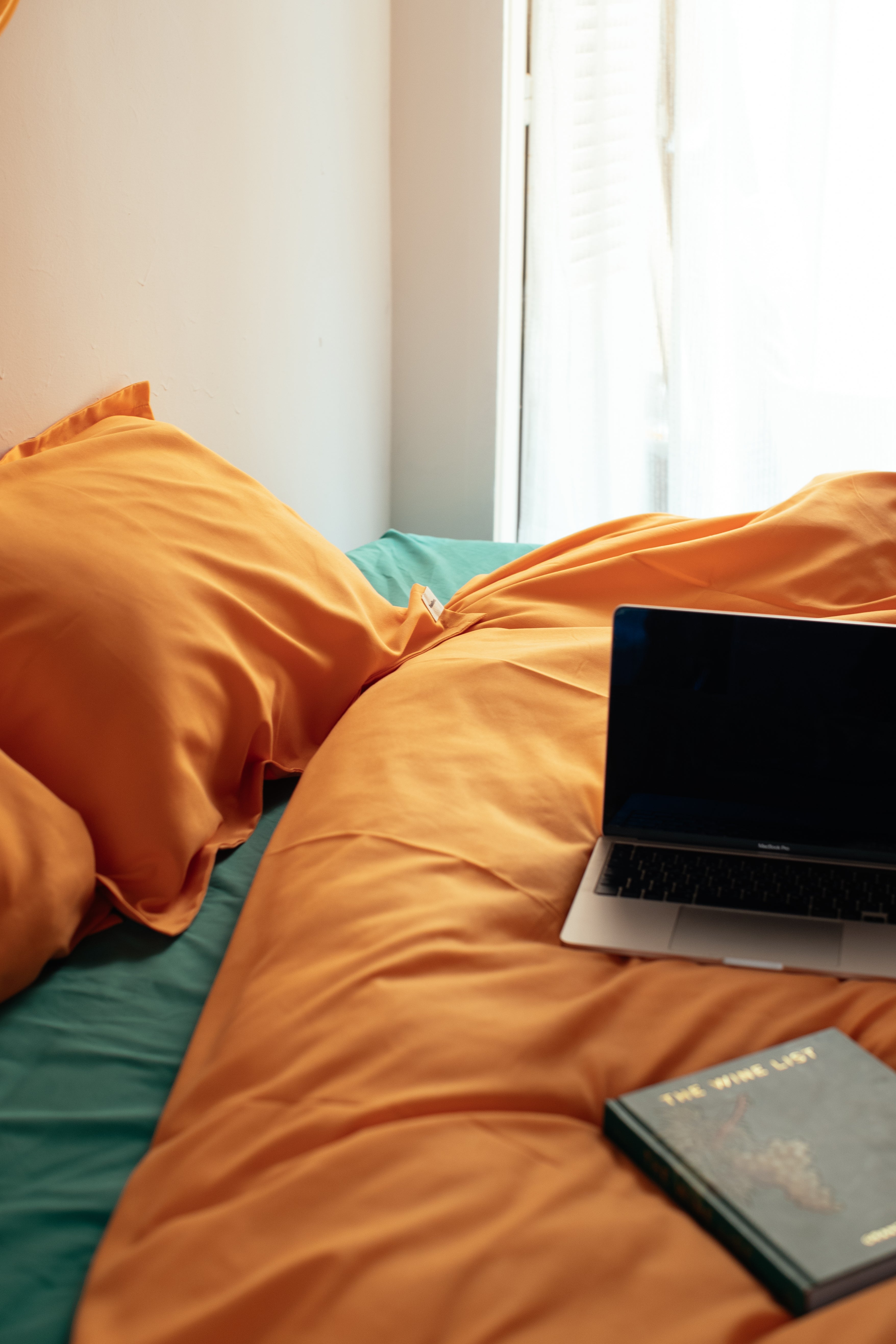 BEDDING SETS