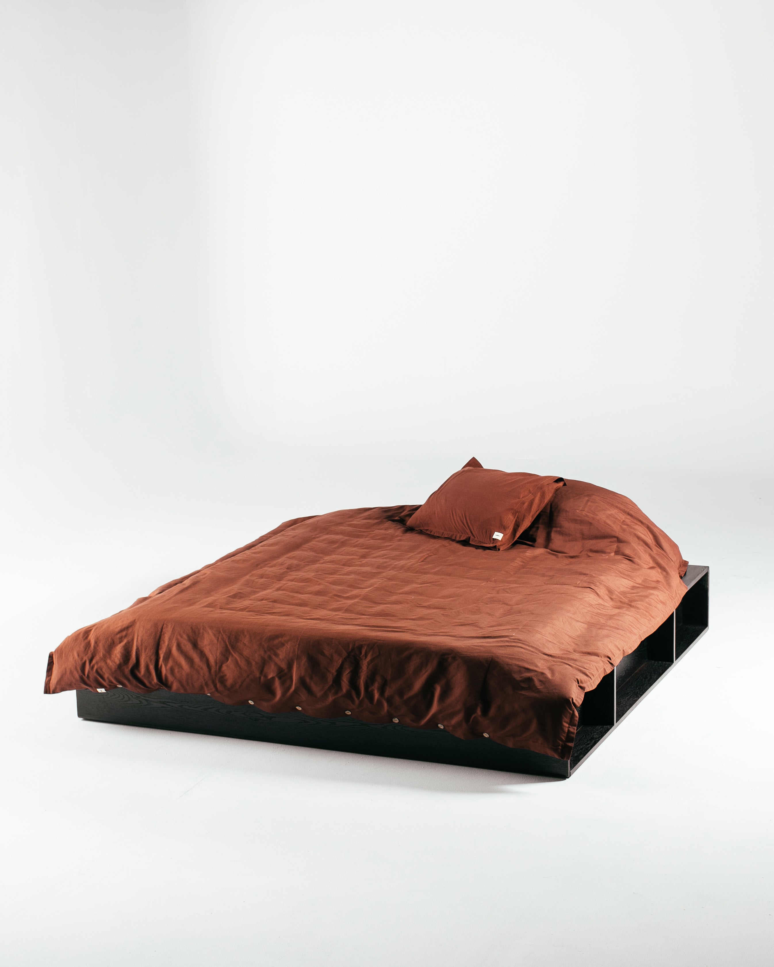 LEXI BED
