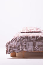 Premium Percale Duvet Cover – Organic Flow (Brown on White)