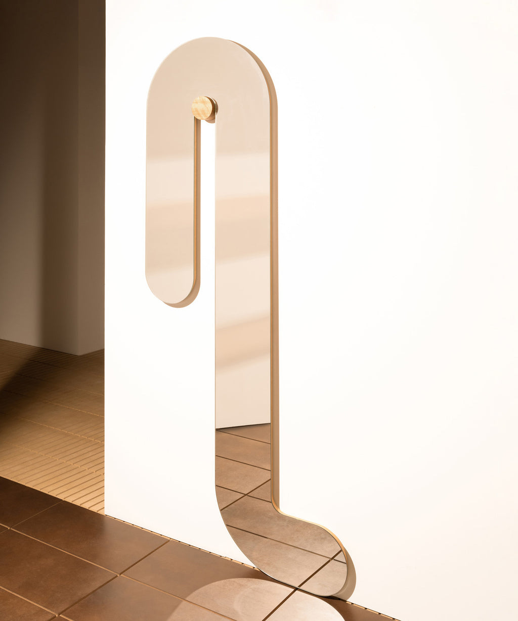Aura Mirror 03